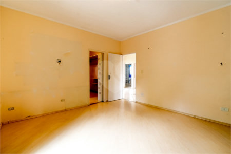 Casa à venda com 3 quartos, sendo 1 suíte, em São Judas, São Paulo, SP