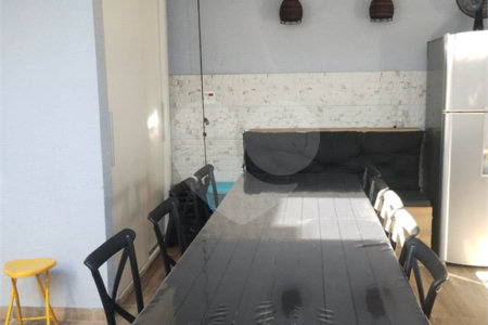 Casa à venda com 3 quartos, sendo 1 suíte, no condomínio Vilagio Vista Real, Paulínia - SP