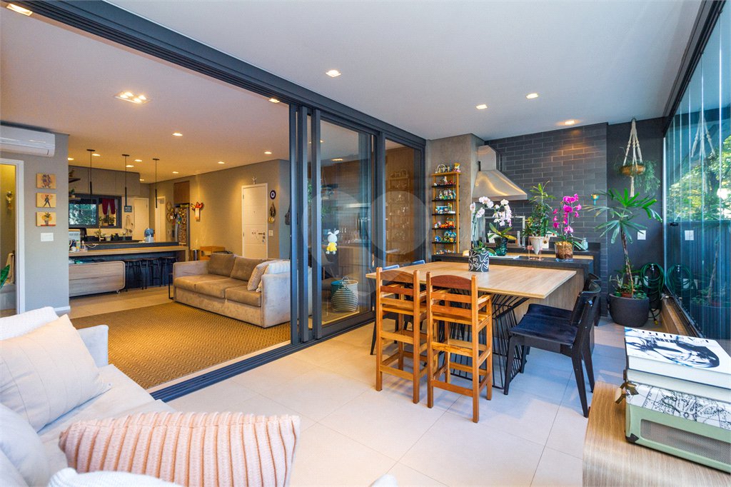 Apartamento à venda com 3 suítes em Brooklin, São Paulo, SP