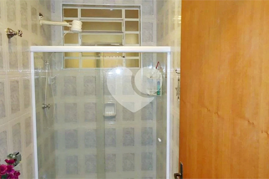 Sobrado à venda com 3 quartos, sendo 1 suíte, em Parada Inglesa, São Paulo, SP