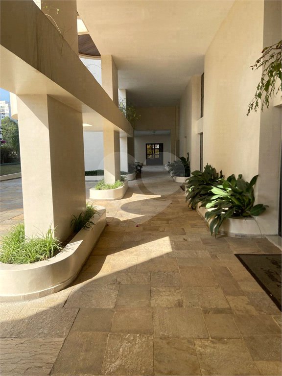 Apartamento à venda com 4 quartos, sendo 3 suítes, em Vila Andrade, São Paulo, SP