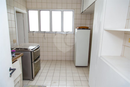 Apartamento à venda ou para alugar com 3 quartos, sendo 1 suíte, em Cerqueira César, São Paulo, SP