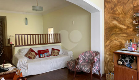 Casa à venda com 5 quartos, sendo 3 suítes,  em Cidade Vargas, São Paulo, SP