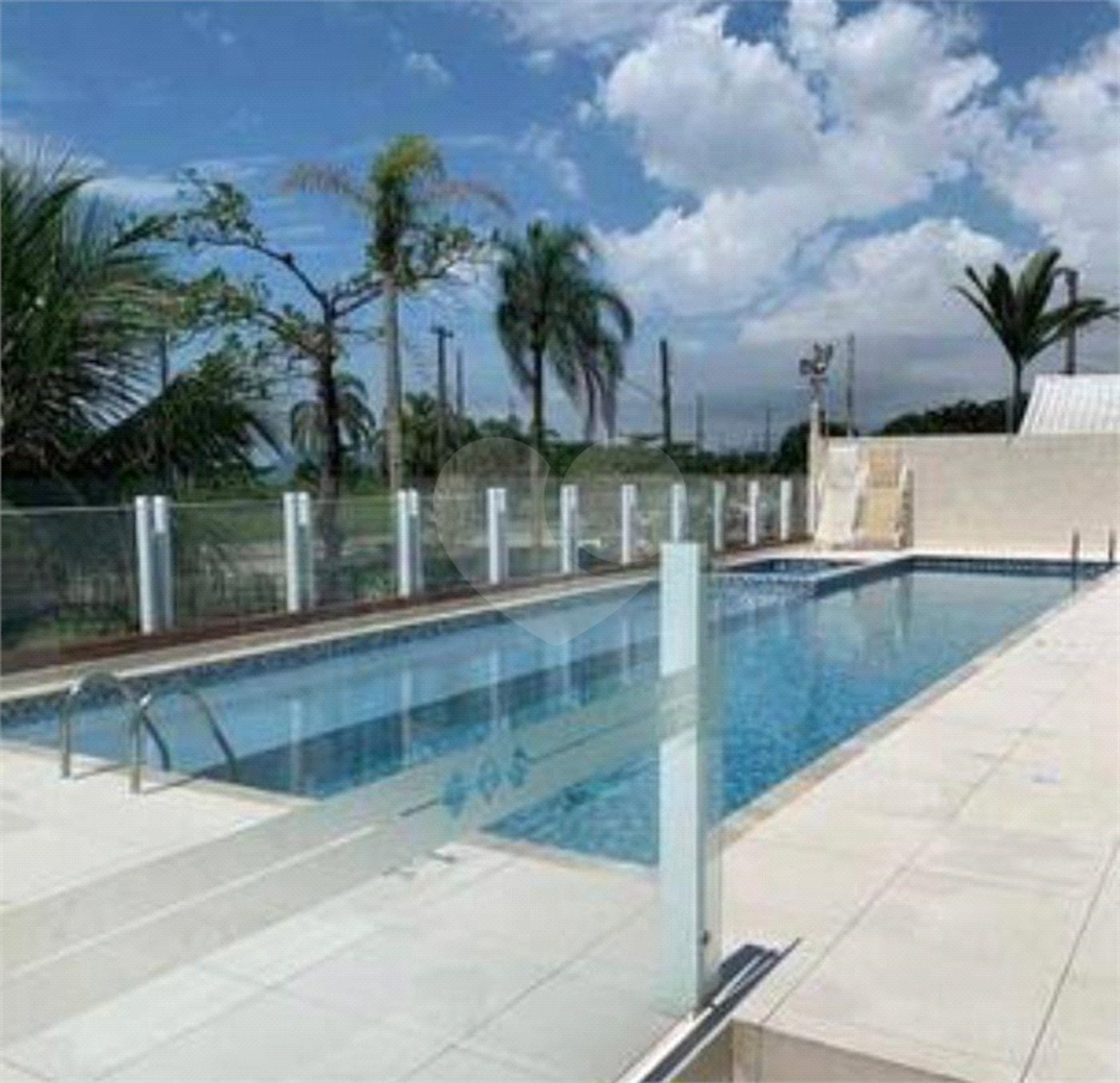 Apartamento à venda com 2 quartos, sendo 1 suíte,  em Indaiá, Bertioga, SP