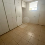 Apartamento à venda com 3 quartos, sendo 1 suíte, no Centro, Ribeirão Preto, SP