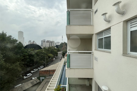 Apartamento à venda ou para alugar com 2 quartos, sendo 1 suíte, em Barra Funda, São Paulo, SP