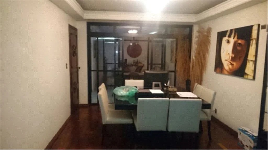 Sobrado à venda com 5 quartos, sendo 2 suítes, em Brooklin Paulista, São Paulo, SP