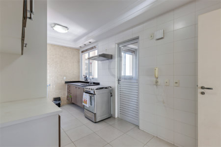 Apartamento à venda com 2 suítes em Jurubatuba, São Paulo, SP