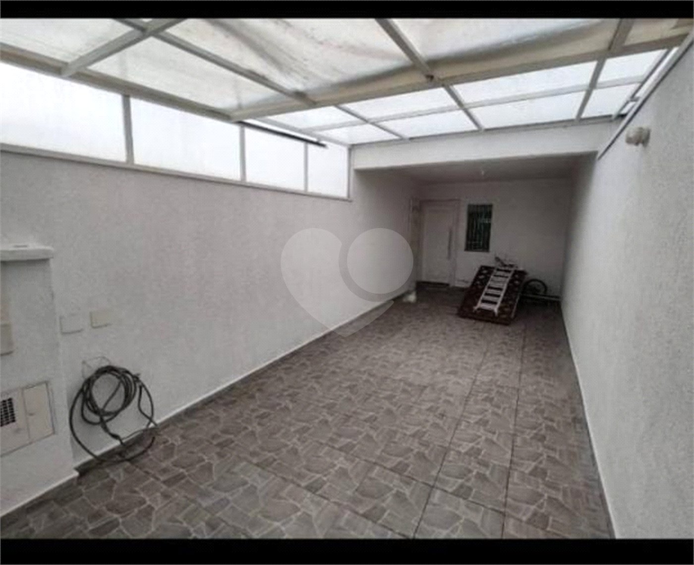 Casa à venda com 3 quartos, sendo 1 suíte, em Itaquera, São Paulo, SP