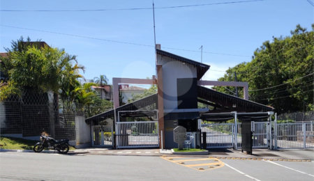Casa à venda com 3 quartos, sendo 1 suíte,  no condomínio Madre Maria Vilac, Valinhos - SP