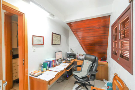 Casa à venda com 4 quartos, sendo 1 suíte, em Jardim Franca, São Paulo, SP