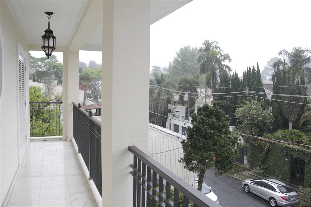 Casa à venda ou para alugar com 5 suítes em Jardim Leonor, São Paulo, SP