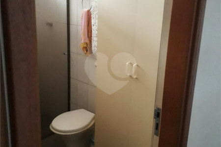 Sobrado à venda com 3 quartos em Jardim Oriental, São Paulo, SP