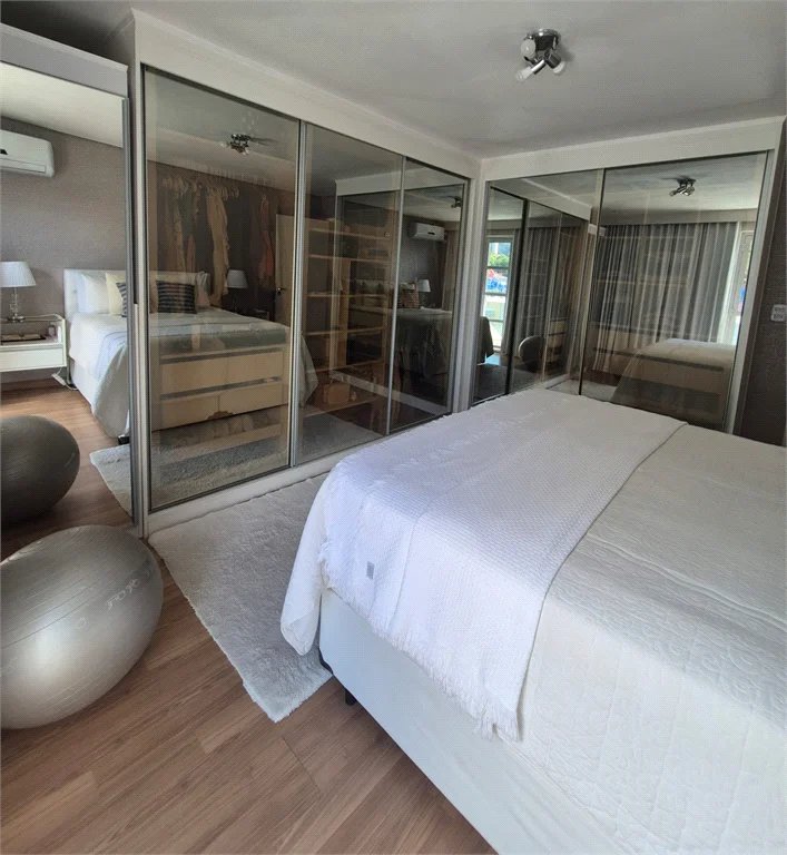 Sobrado à venda com 2 quartos em Jardim Martinica, São Paulo, SP