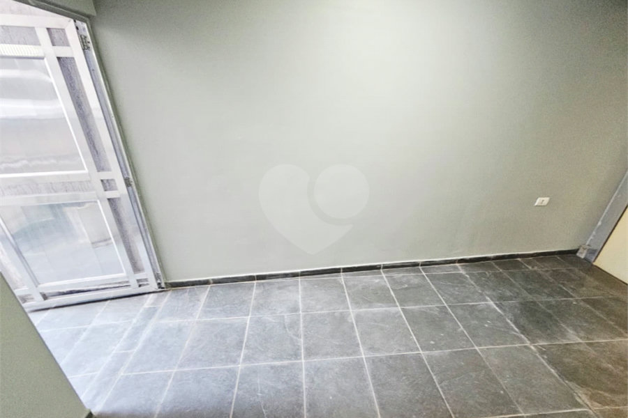 Sobrado à venda com 4 quartos, sendo 1 suíte, em Vila Guilherme, São Paulo, SP