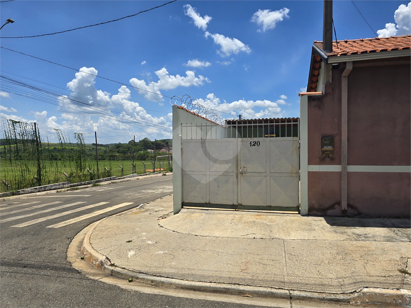 Casa à venda com 3 quartos em Vila Prado, Itapetininga, SP