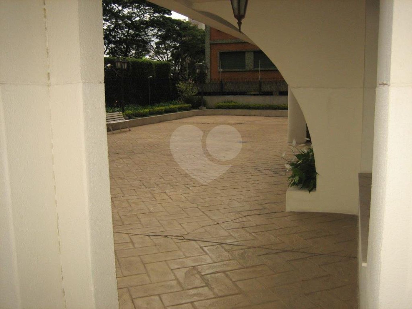 APARTAMENTO PARA VENDA OU LOCAÇÃO COM 6 DORMITÓRIOS ALTO PADRÃO