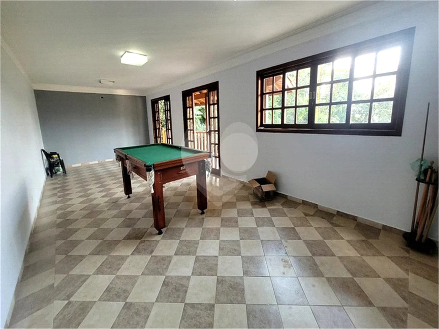 Casa à venda com 4 quartos, sendo 1 suíte, no condomínio Alpes da Cantareira, Mairiporã - SP