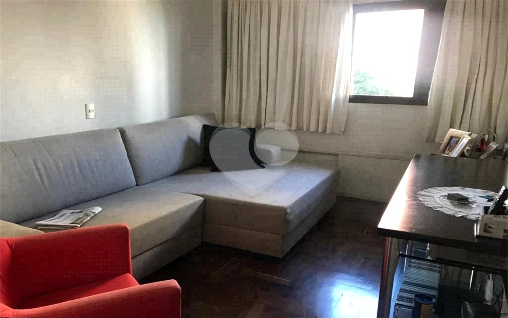 Apartamento à venda com 4 quartos, sendo 2 suítes, em Cerqueira César, São Paulo, SP