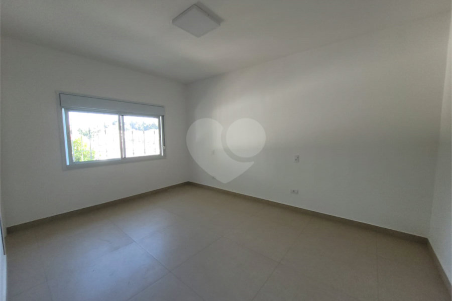 Casa Térrea à venda ou para alugar com 4 quartos, sendo 3 suítes,  em Horto Florestal, São Paulo, SP