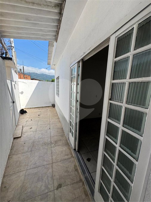 Casa Térrea à venda ou para alugar com 1 quarto em Campo Grande, Rio de Janeiro, RJ