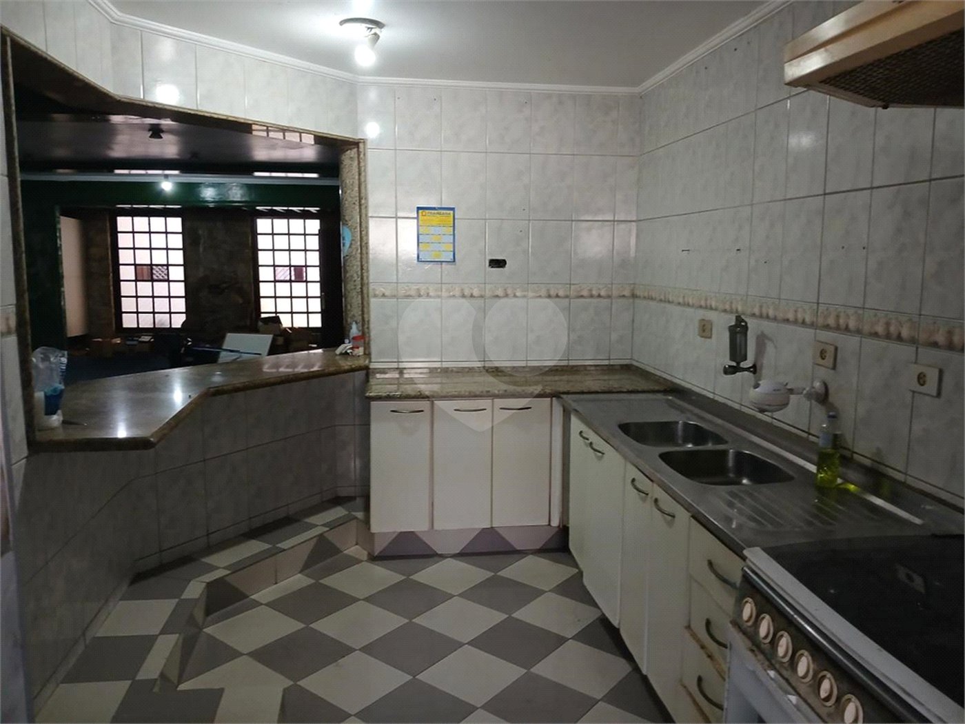 Casa à venda com 3 quartos, sendo 2 suítes, em Parque América, São Paulo, SP