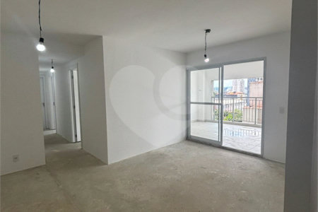Apartamento à venda com 3 quartos, sendo 1 suíte, em Jardim da Glória, São Paulo, SP