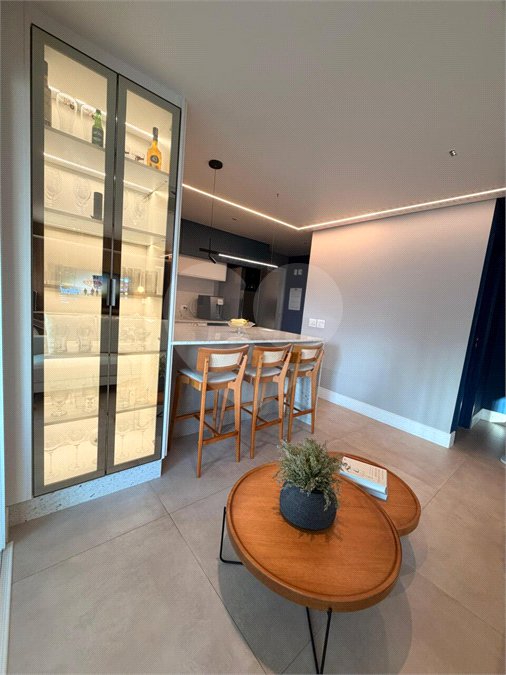 Apartamento à venda com 3 quartos, sendo 1 suíte,  em Vila Mogilar, Mogi das Cruzes, SP