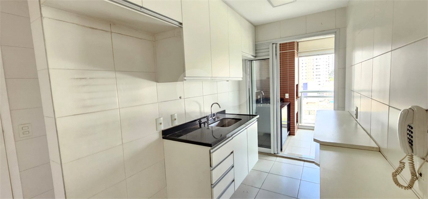 Apartamento à venda com 3 quartos, sendo 1 suíte, em Água Branca, São Paulo, SP