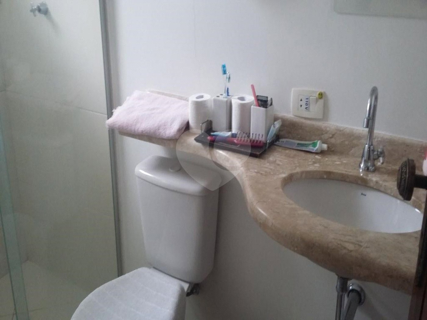 Casa à venda com 3 quartos, sendo 1 suíte, em Jardim Pinheiros, São Paulo, SP