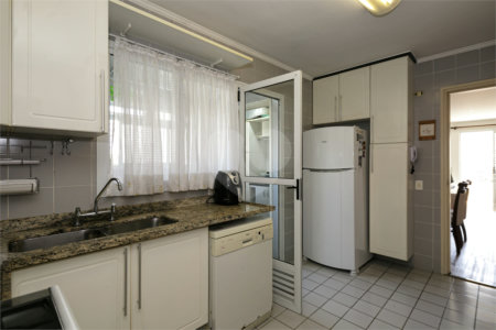 Apartamento à venda com 3 quartos, sendo 1 suíte, em Chácara Santo Antônio, São Paulo, SP