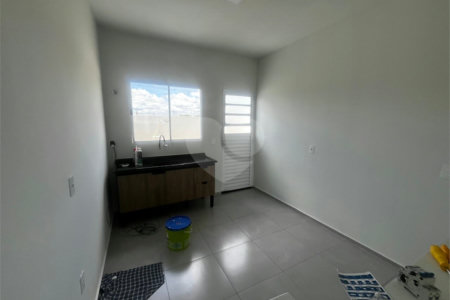 Casa à venda com 2 quartos em Parque Itapê, Itapetininga, SP