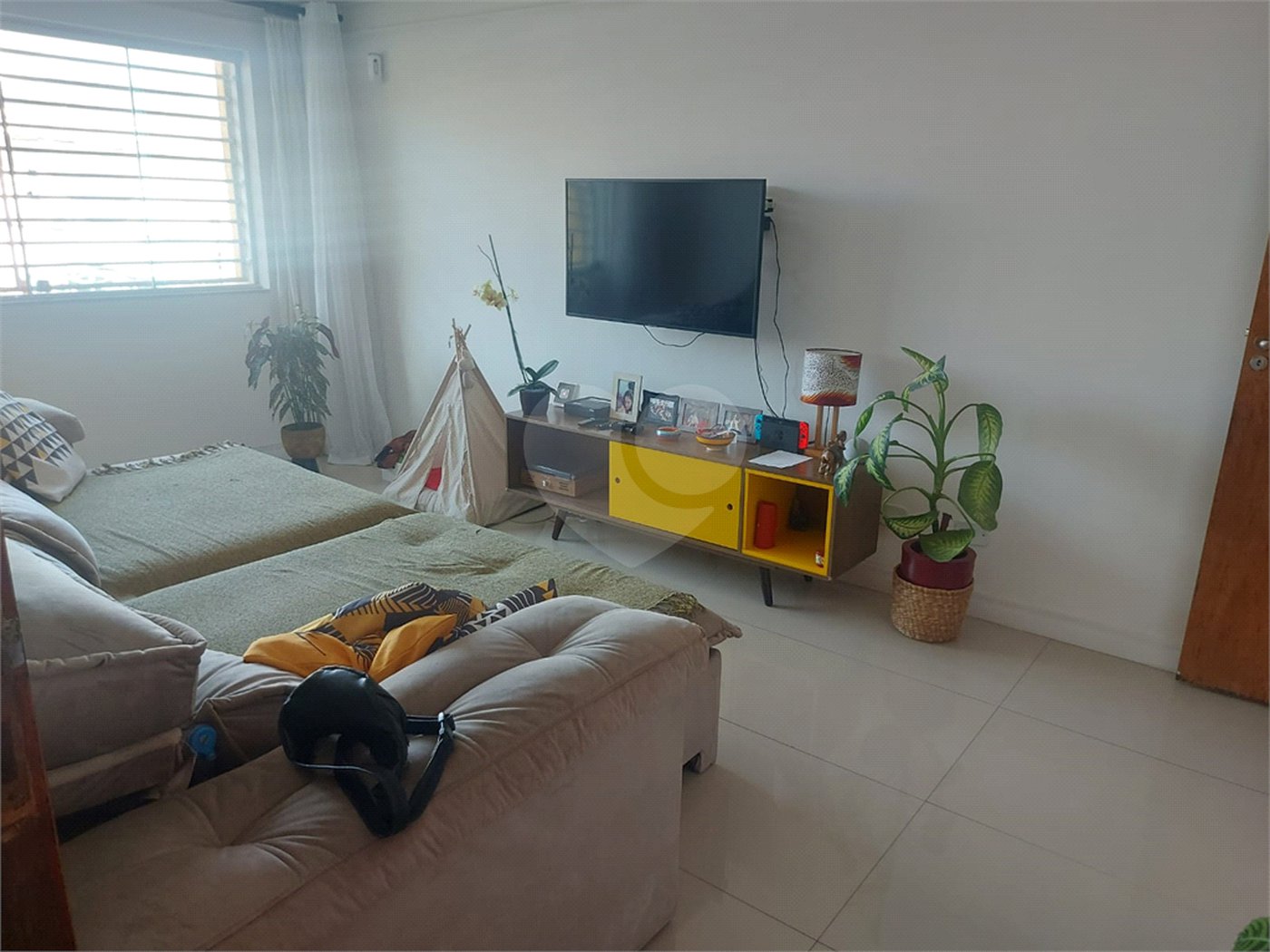 Sobrado à venda com 3 quartos, sendo 1 suíte, em Tremembé, São Paulo, SP