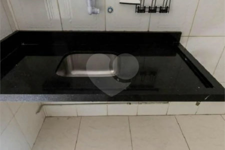 Apartamento à venda com 2 quartos em República, São Paulo, SP