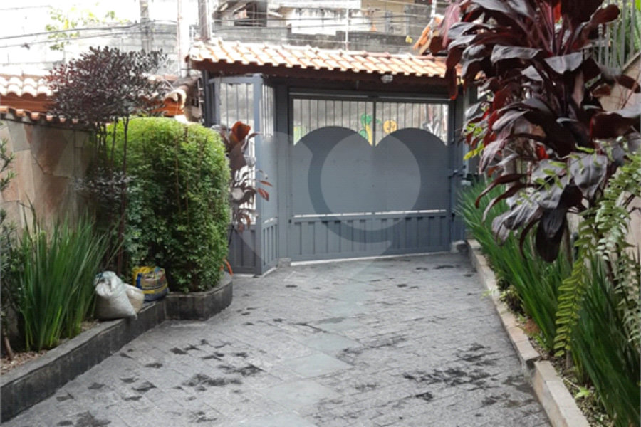 Sobrado à venda com 3 quartos, sendo 1 suíte, em Vila Mazzei, São Paulo, SP