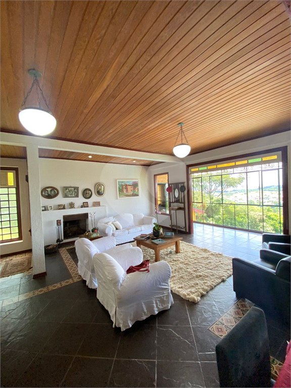 Casa à venda com 4 suítes no condomínio São Joaquim, Vinhedo - SP