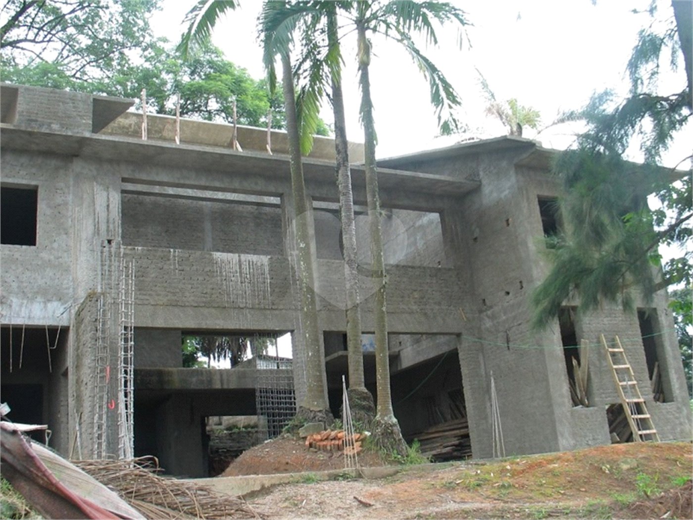Casa à venda com 4 suítes em Jardim Floresta, São Paulo, SP
