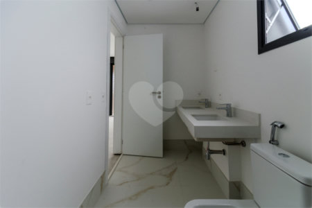 Apartamento à venda com 3 suítes em Vila Nova Conceição, São Paulo, SP