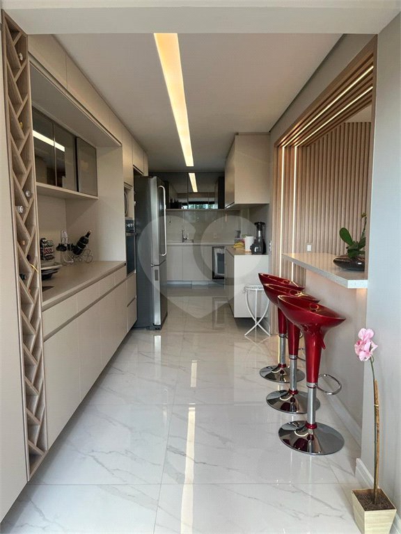 Apartamento à venda com 3 suítes em Santa Teresinha, São Paulo, SP