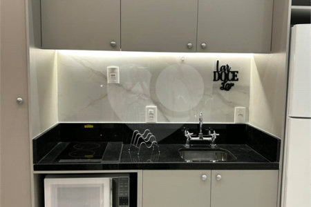 Apartamento à venda ou para alugar com 1 quarto em Pinheiros, São Paulo, SP