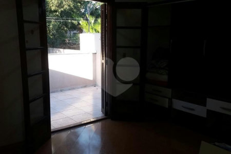 Sobrado à venda com 3 quartos, sendo 1 suíte, em Vila Mariza Mazzei, São Paulo, SP