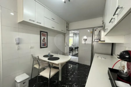 Apartamento à venda com 2 quartos, sendo 1 suíte, em Cerqueira César, São Paulo, SP