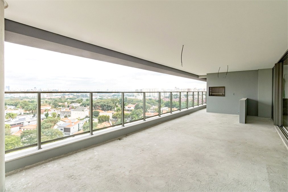 Apartamento à venda com 4 suítes em Alto de Pinheiros, São Paulo, SP