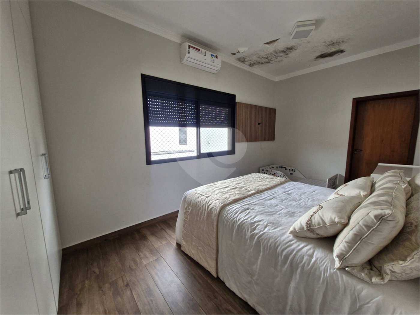 Casa à venda com 3 suítes no condomínio Mirante dos Ipês, Salto - SP