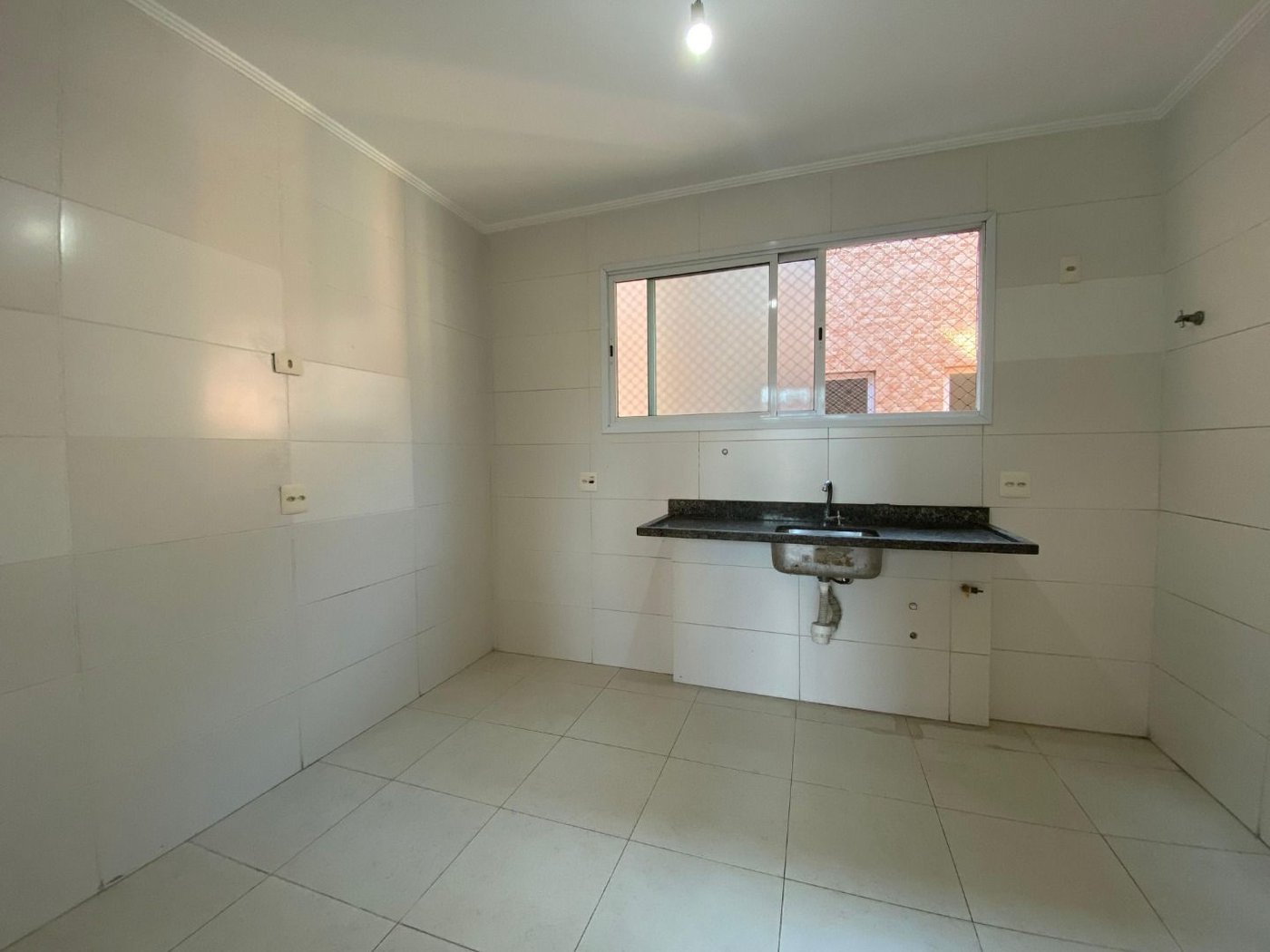 Casa com 2 dormitórios à venda, 106 m² por R$ 580.000,00 - Marapé - Santos/SP