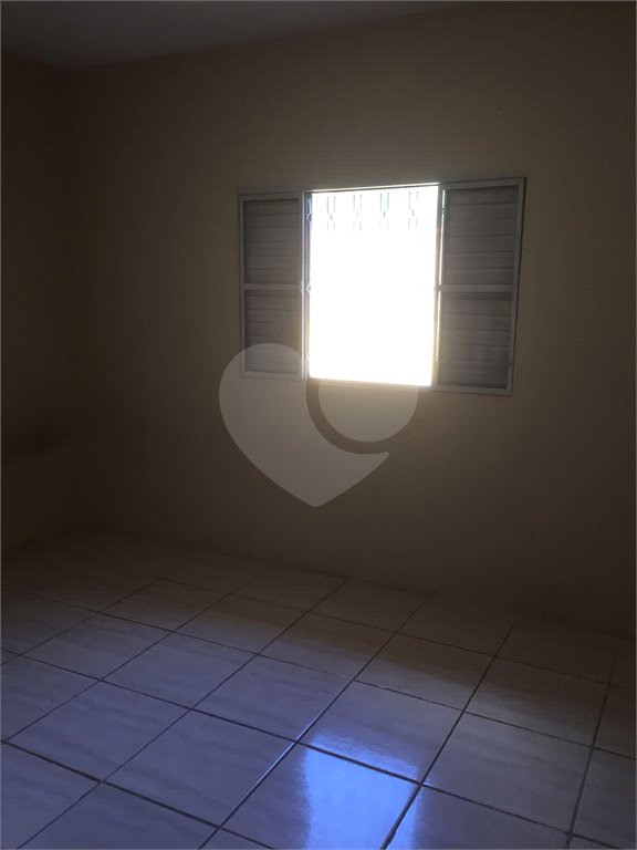Casa à venda com 2 quartos em Vila José Salem, Itapetininga, SP