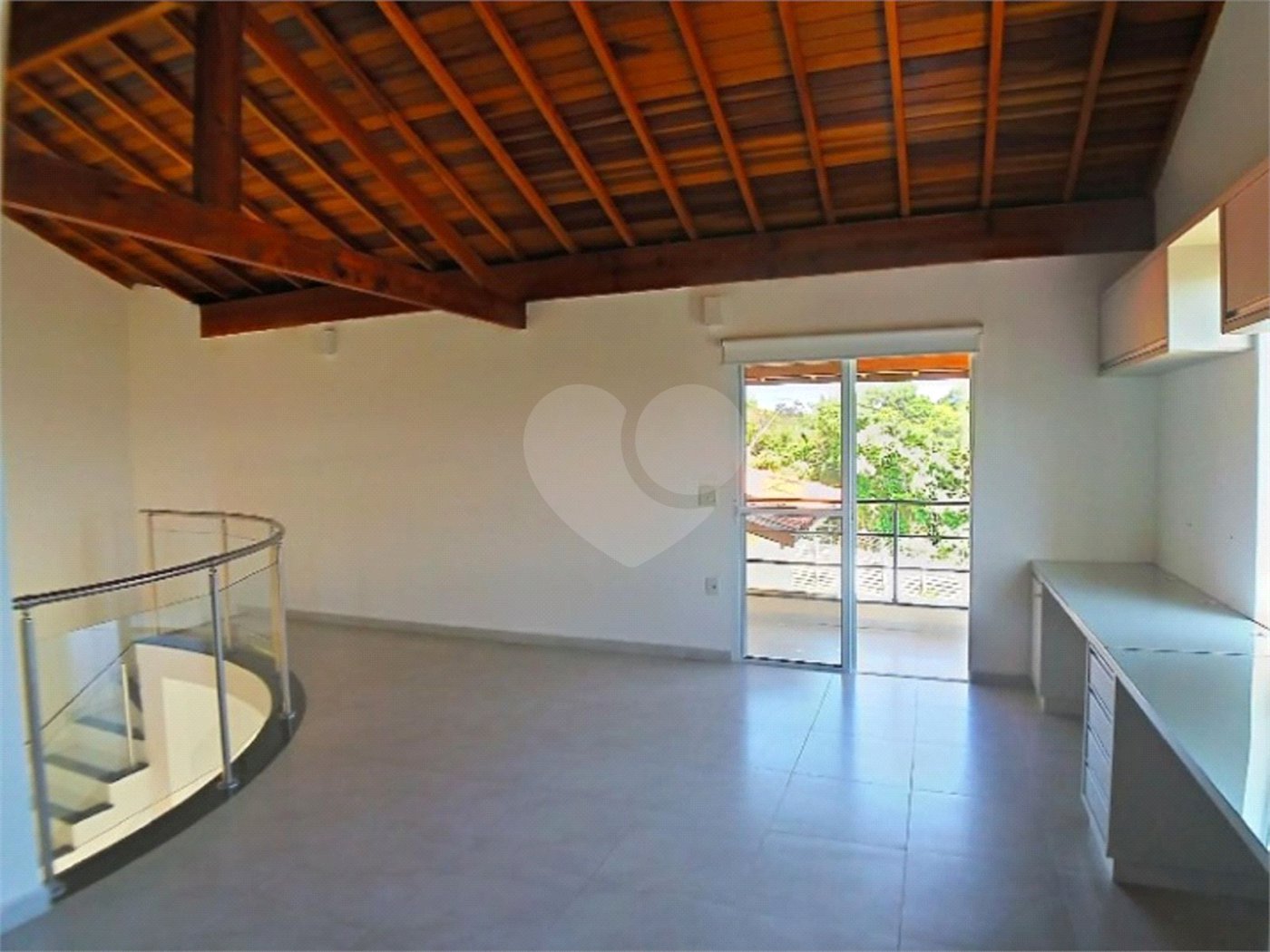Casa à venda com 3 suítes no condomínio Terras de São Francisco, Vinhedo - SP