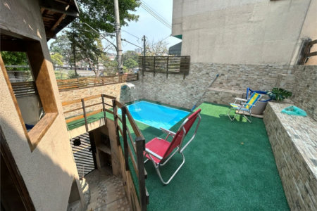 Sobrado à venda com 6 quartos, sendo 1 suíte,  em Vila do Encontro, São Paulo, SP