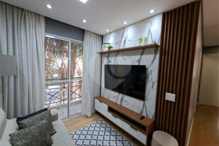 Apartamento à venda com 3 quartos, sendo 1 suíte,  em Jardim das Vertentes, São Paulo, SP
