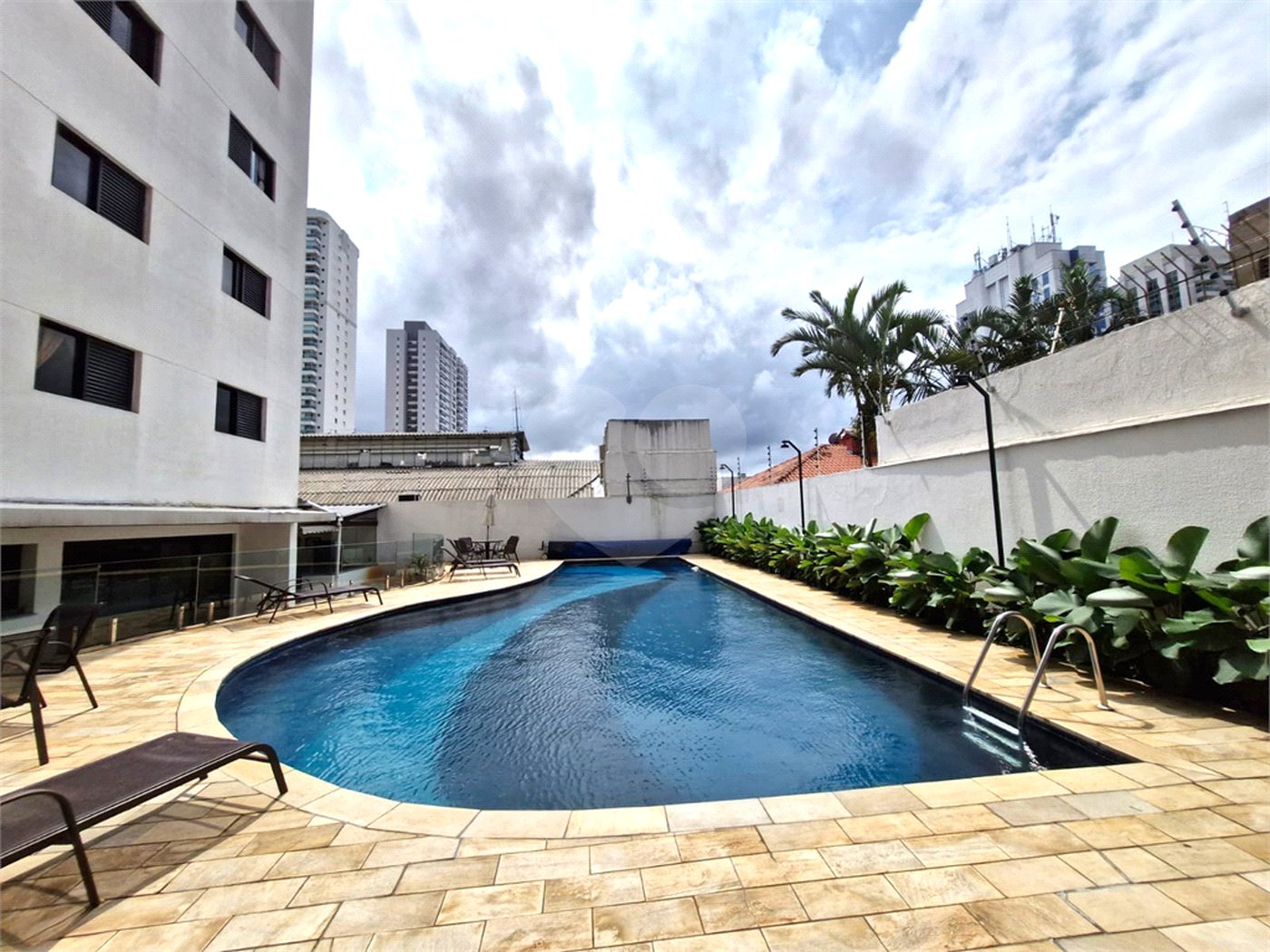 Apartamento à venda com 4 quartos, sendo 2 suítes, em Alto da Boa Vista, São Paulo, SP